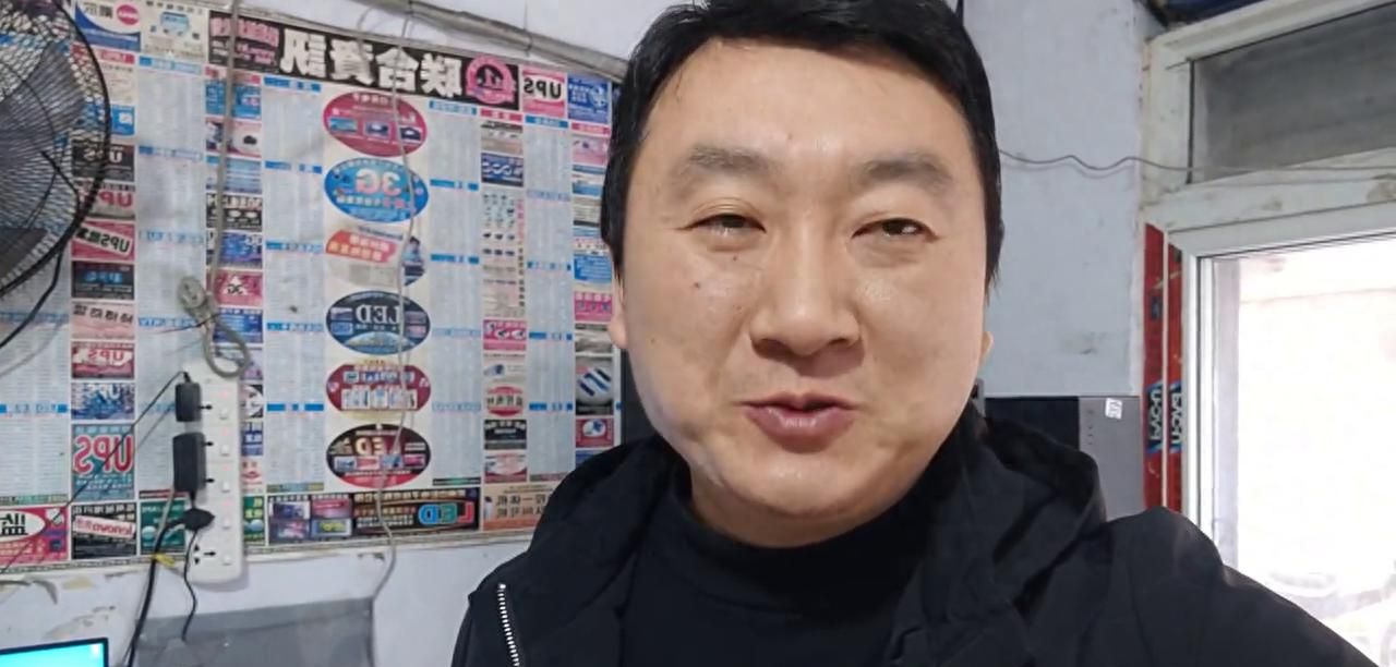 I5 10代搭配16304g独显玩腾讯的游戏，用直播伴…