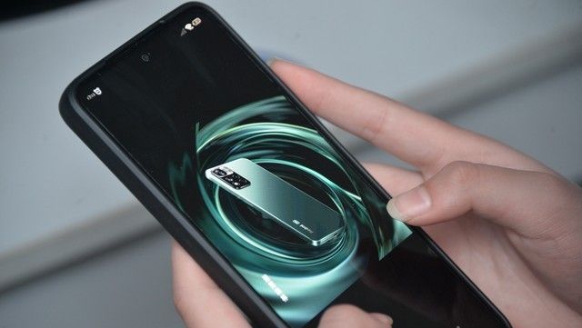 你的手机越用越卡？不是内存不够，是算法在逼你换新机！