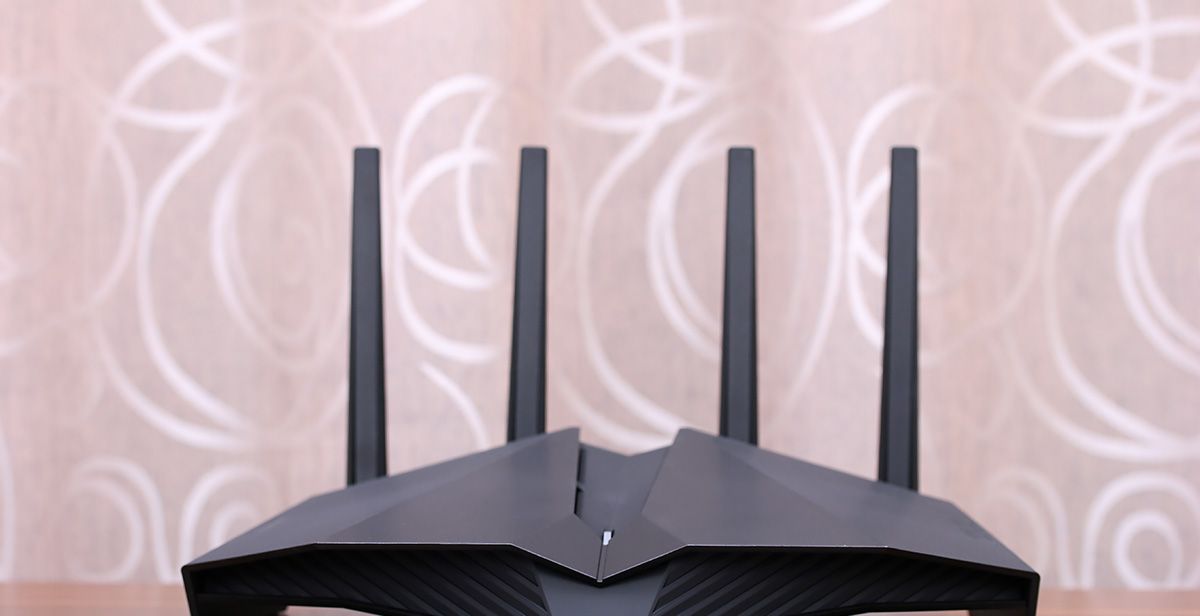 打通网络游戏任督二脉，华硕 WiFi6 电竞路由器 RT-AX82U 上手玩