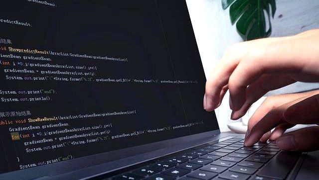 我见过90%的自学编程者失败,缘由惊人地一致:学习顺序全反了!