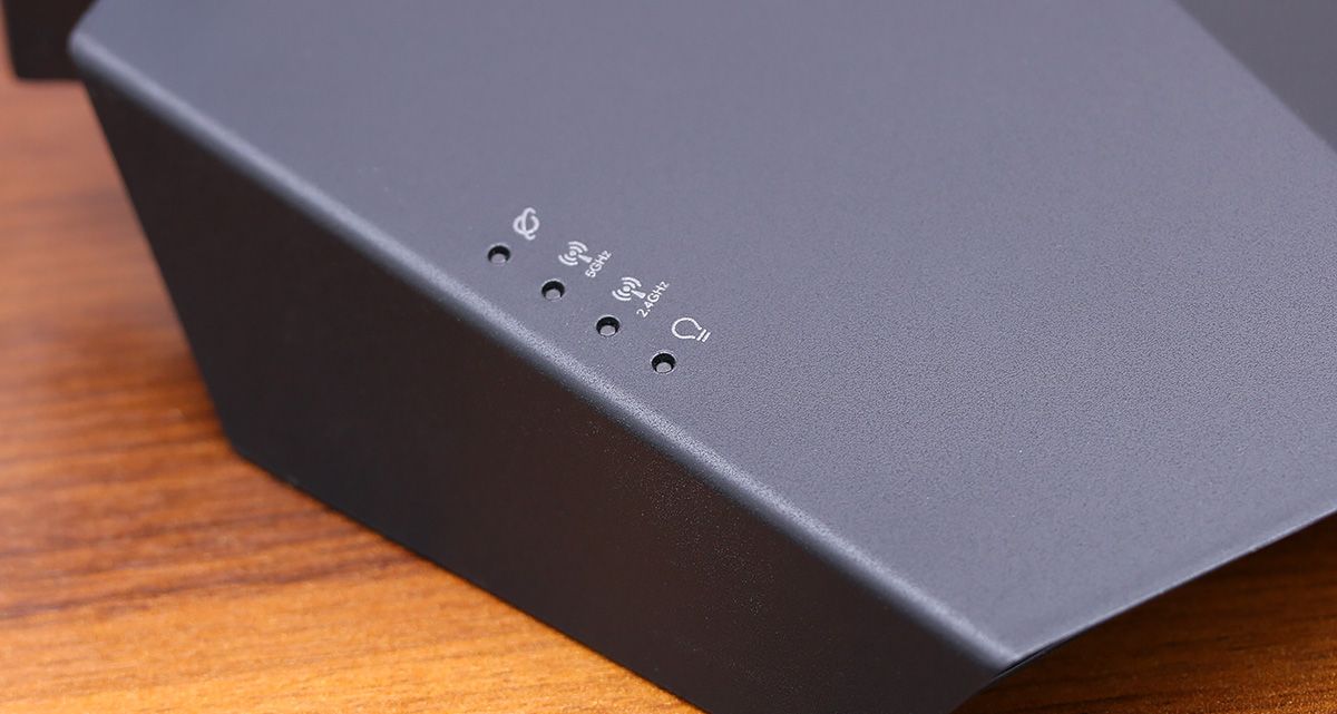 打通网络游戏任督二脉，华硕 WiFi6 电竞路由器 RT-AX82U 上手玩