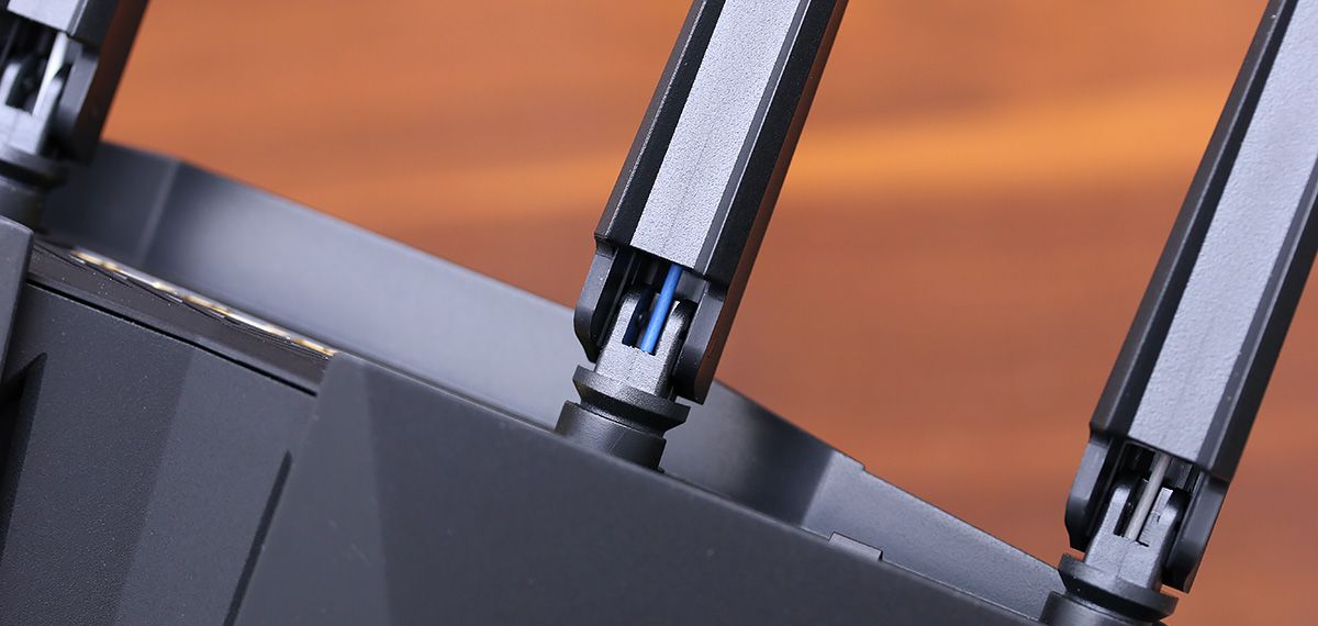 打通网络游戏任督二脉，华硕 WiFi6 电竞路由器 RT-AX82U 上手玩