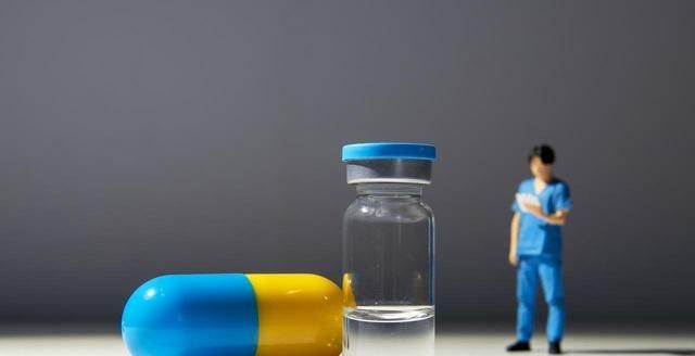 国家集采新规落地,40种药被点名,大医院状告药企为哪般?