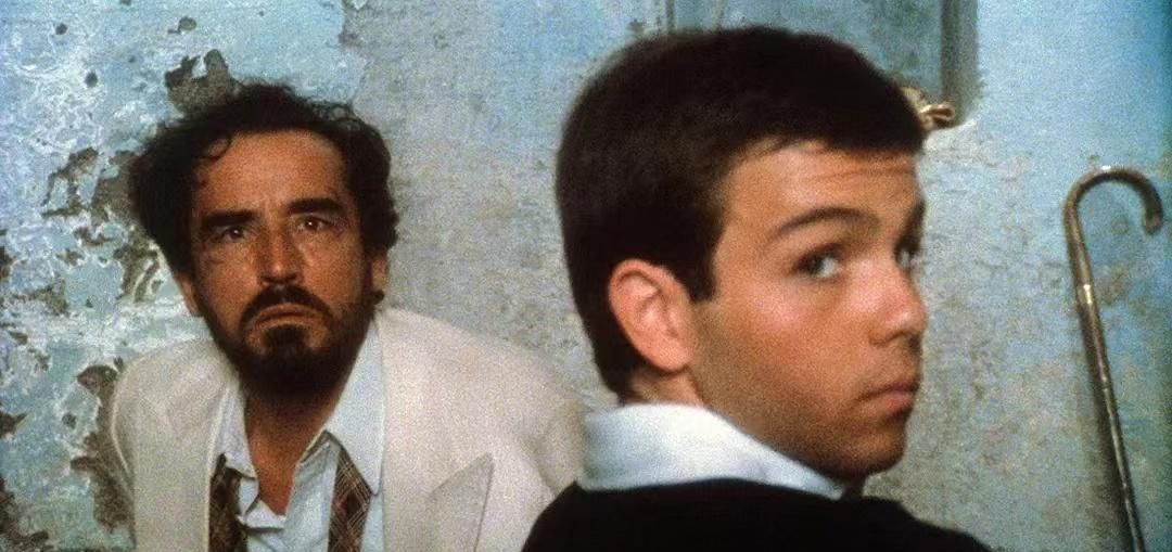 靠「抄袭」,他又赢麻了