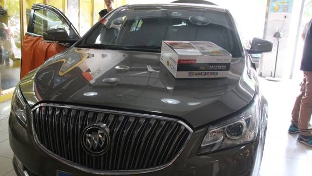 导航、泊车、防盗都有，不得不装的360全景行车记录仪安装教程