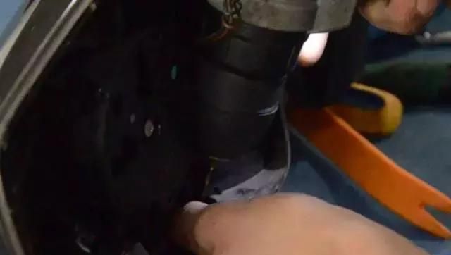 导航、泊车、防盗都有，不得不装的360全景行车记录仪安装教程