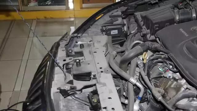 导航、泊车、防盗都有，不得不装的360全景行车记录仪安装教程