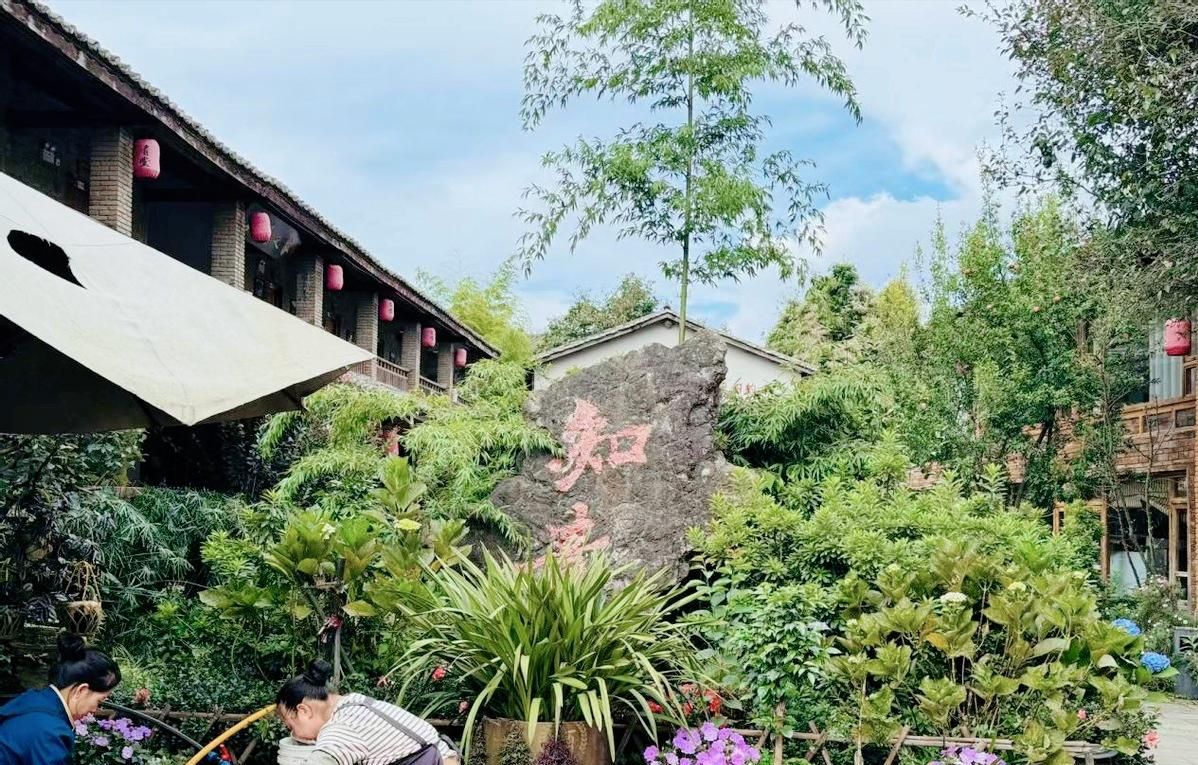 旅居云南，从滇中新区严家庄开始