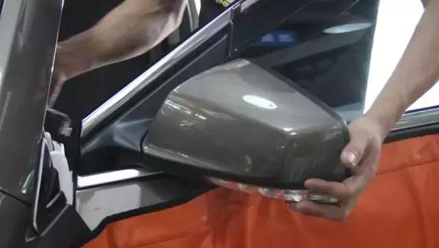 导航、泊车、防盗都有，不得不装的360全景行车记录仪安装教程