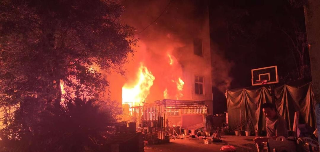 深夜大火,全靠“它”救下5条人命!