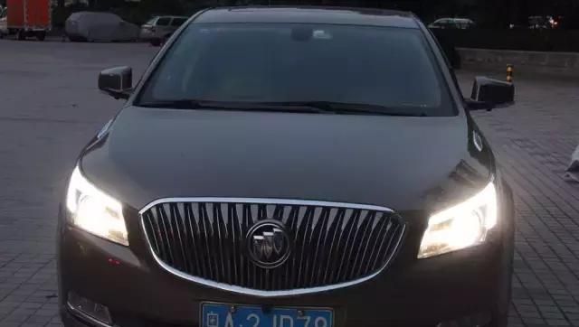 导航、泊车、防盗都有，不得不装的360全景行车记录仪安装教程