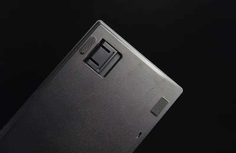 在座各位都能买得起的无线机械键盘:雷柏V500PRO简评