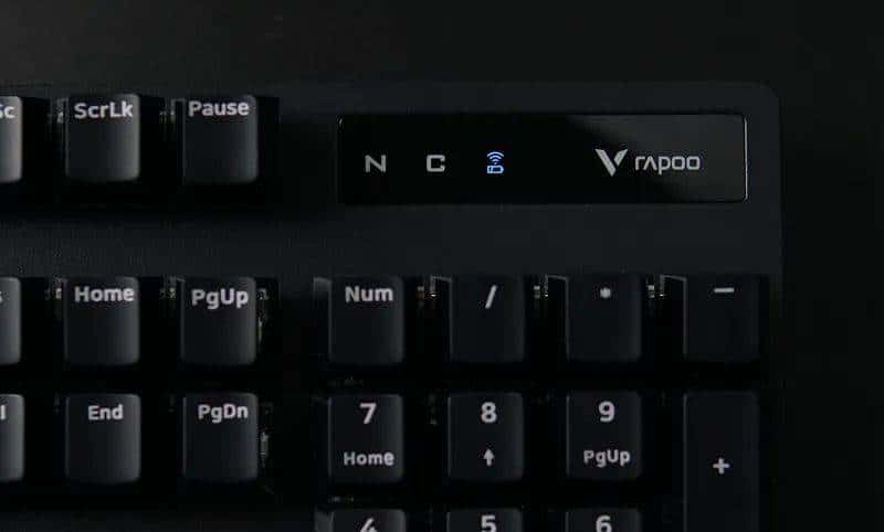 在座各位都能买得起的无线机械键盘:雷柏V500PRO简评