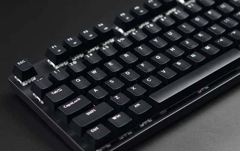 在座各位都能买得起的无线机械键盘:雷柏V500PRO简评