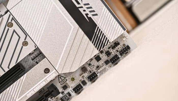 AMD ATX 白色装机新宠——微星 MPG B850 EDGE TI WIFI 刀锋钛开箱简测