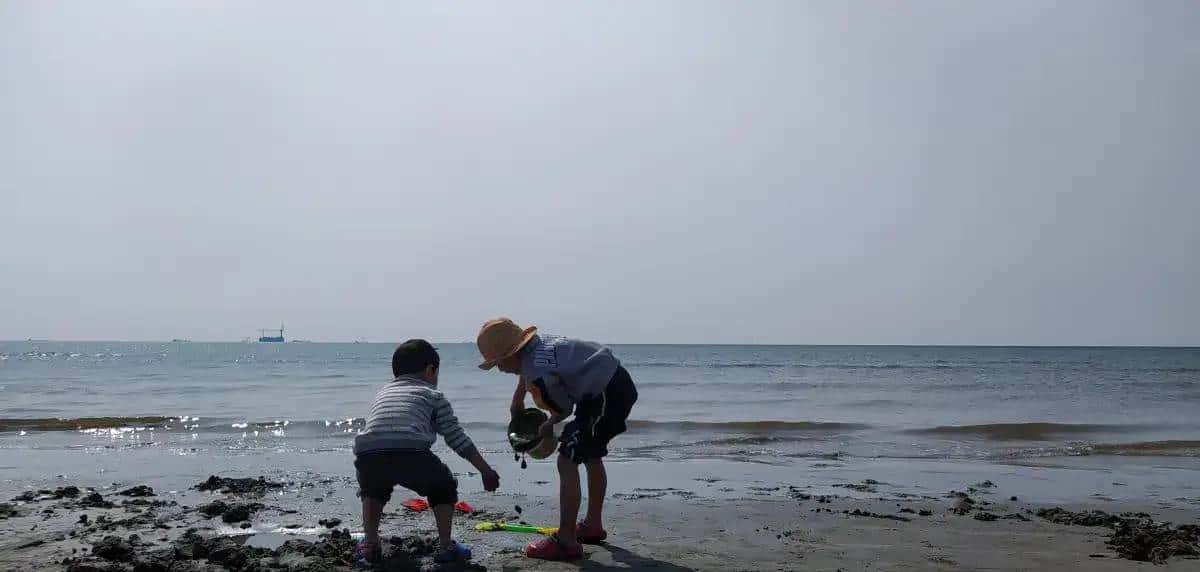 带三娃去看海｜挖一条通向大海的河流