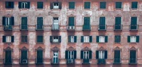 72年修水库，一个成分不好的女人为了给我送饭，摔伤了脚