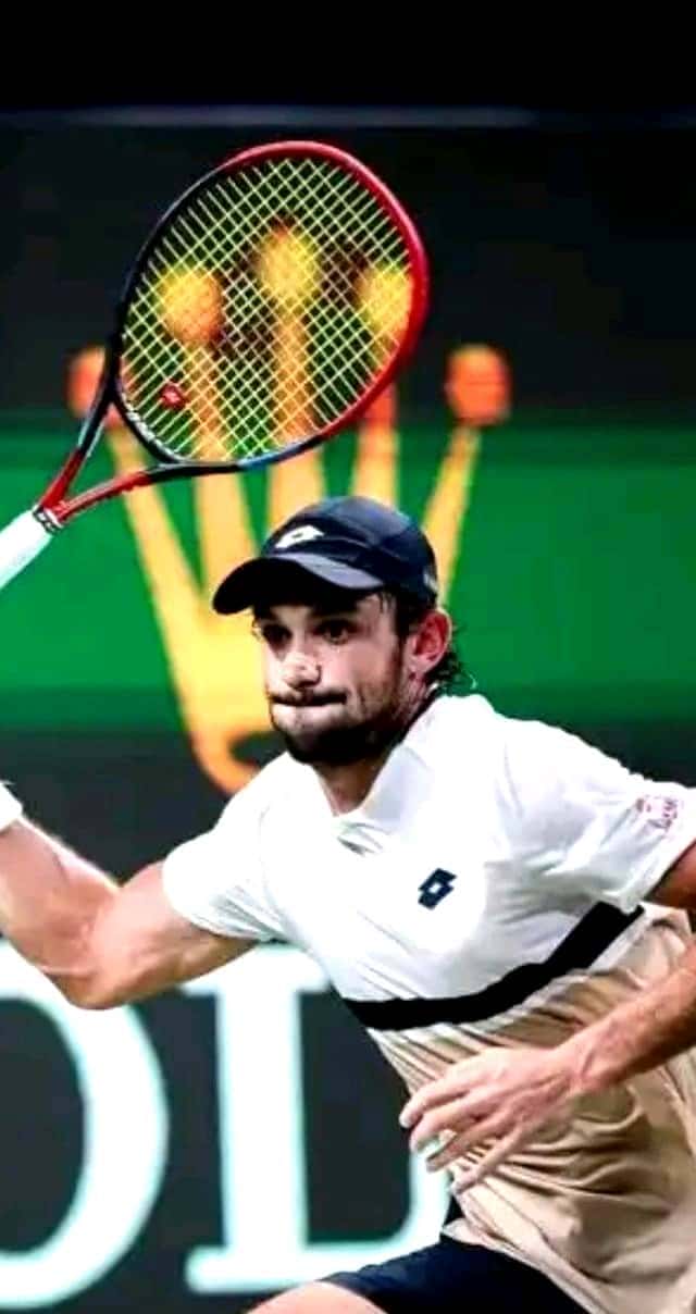 12日下午央视5直播上海男网单打决赛（林德克内希—瓦舍罗）