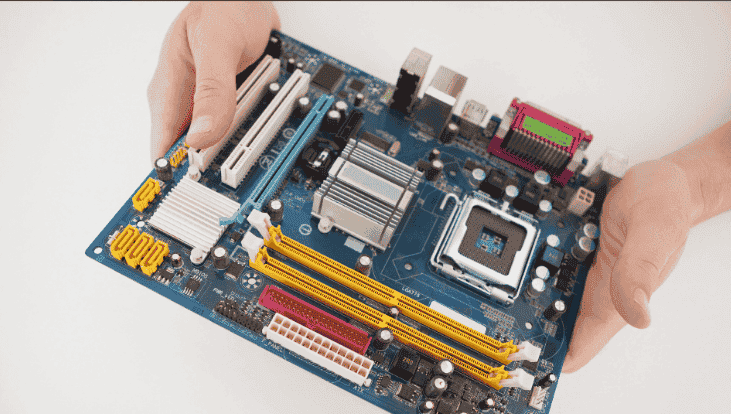 主板上的南桥和北桥有何作用？深度解析来啦！