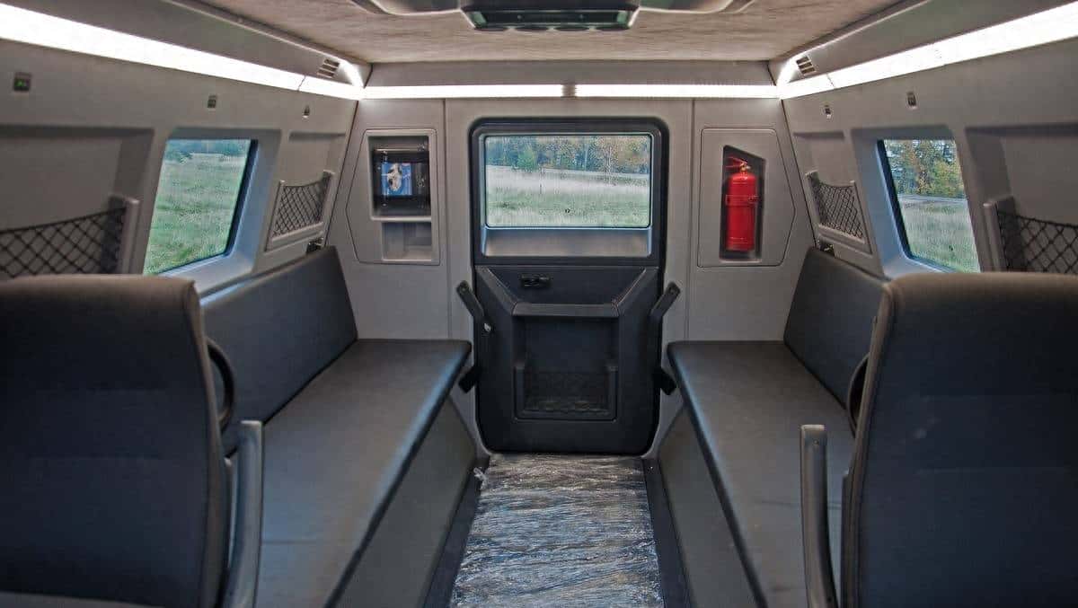 野外生存1000小时！俄军北极全地形车性能强悍 民用版曾引发轰动