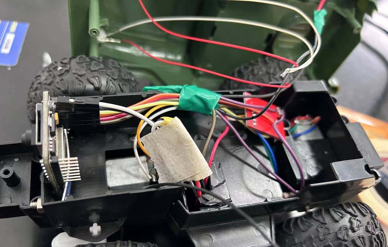 20多块的esp32到底有多香?监控、游戏机、智能家居一个就够了