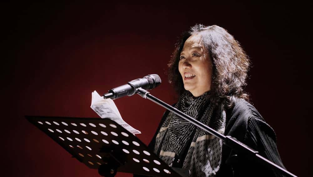 因为现实与美好之间 / 总有一种古老的敌意 | 正午