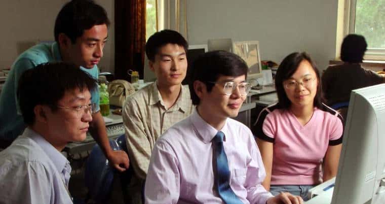 国产芯片已长成，“龙芯之父”胡伟武：“芯芯之火，可以燎原”