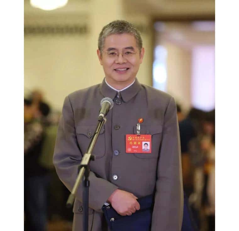 国产芯片已长成，“龙芯之父”胡伟武：“芯芯之火，可以燎原”