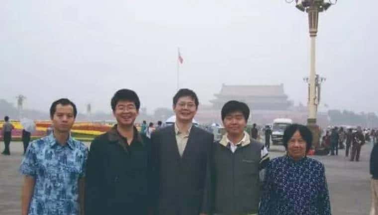 国产芯片已长成，“龙芯之父”胡伟武：“芯芯之火，可以燎原”