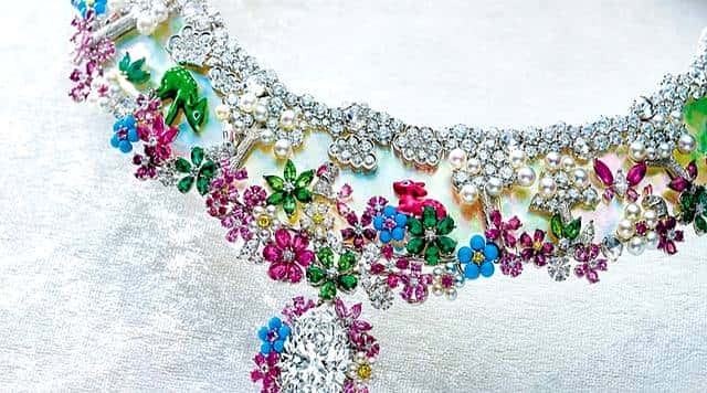 首届高级珠宝大奖赛隆重举办！速来围观神仙打架的璀璨钻光