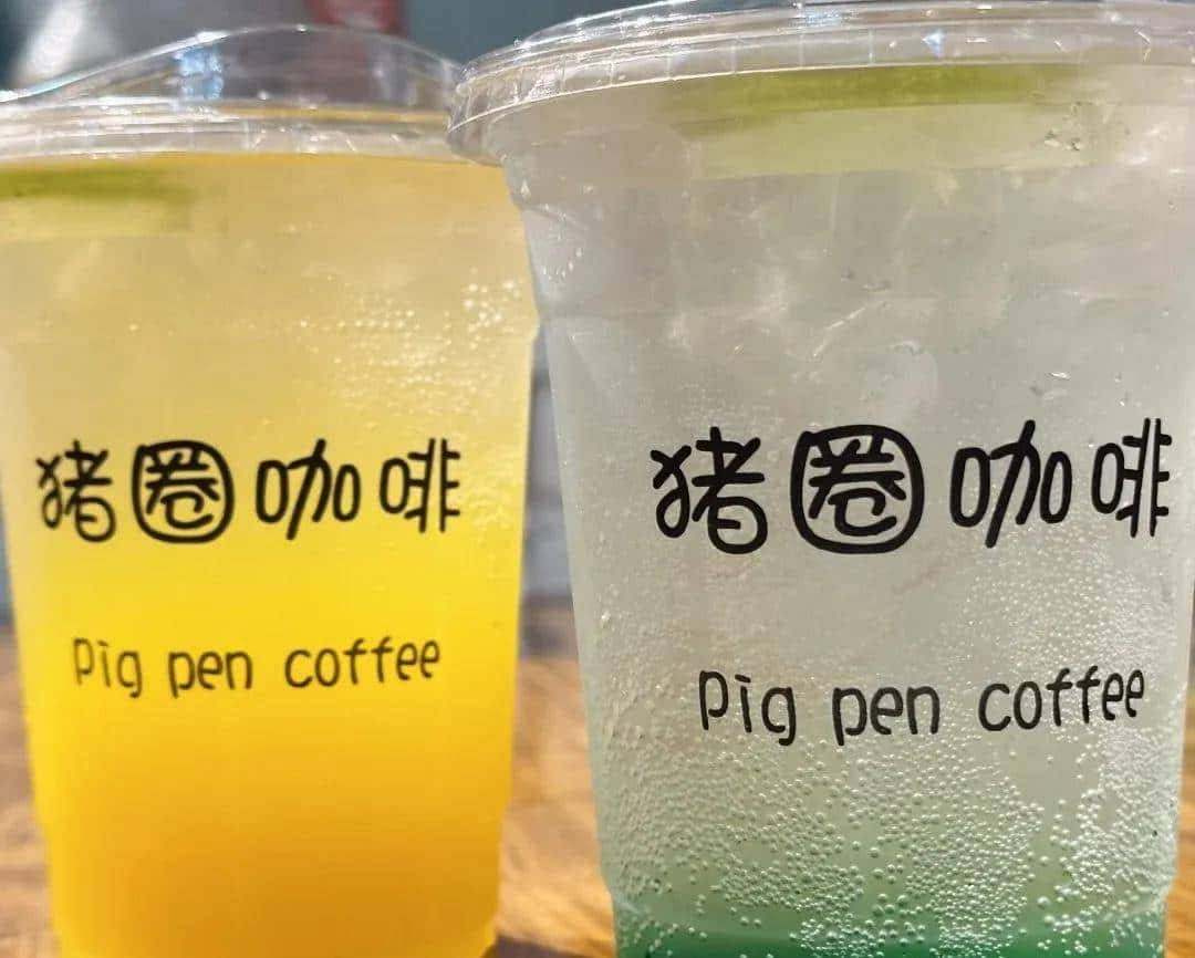 把咖啡馆开在“猪圈”,生意还越来越好,怎么回事?