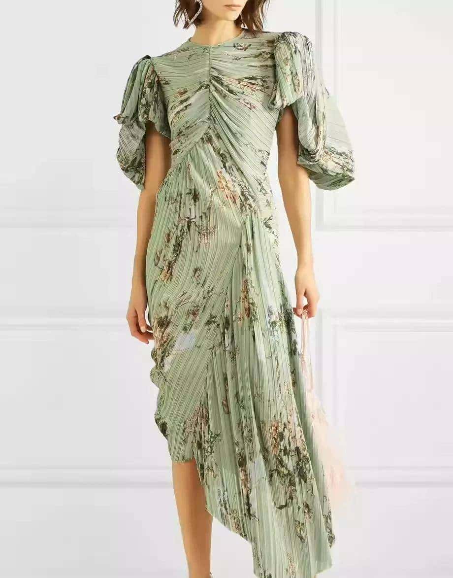 2019秋冬巴黎高定时装周正式落下帷幕了,盘点这场盛宴上那些美轮美奂的仙女裙