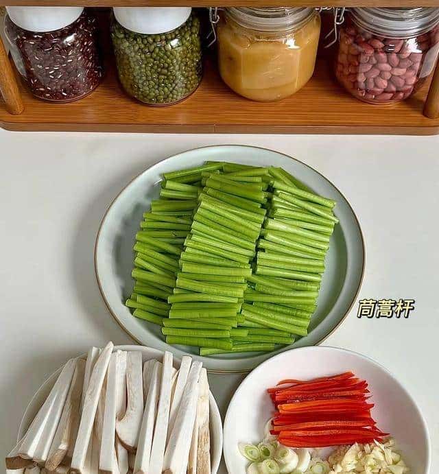 吃10斤排骨,不如吃1两它,两天吃一次,提升免疫力,腿脚有劲