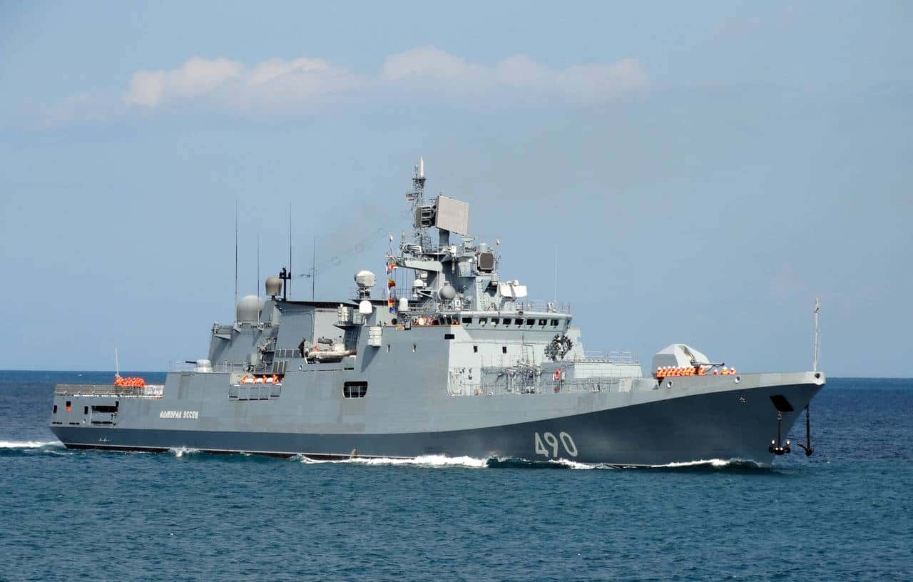 架空：事急从权的俄罗斯，采购中国军舰增强实力，054AR型护卫舰