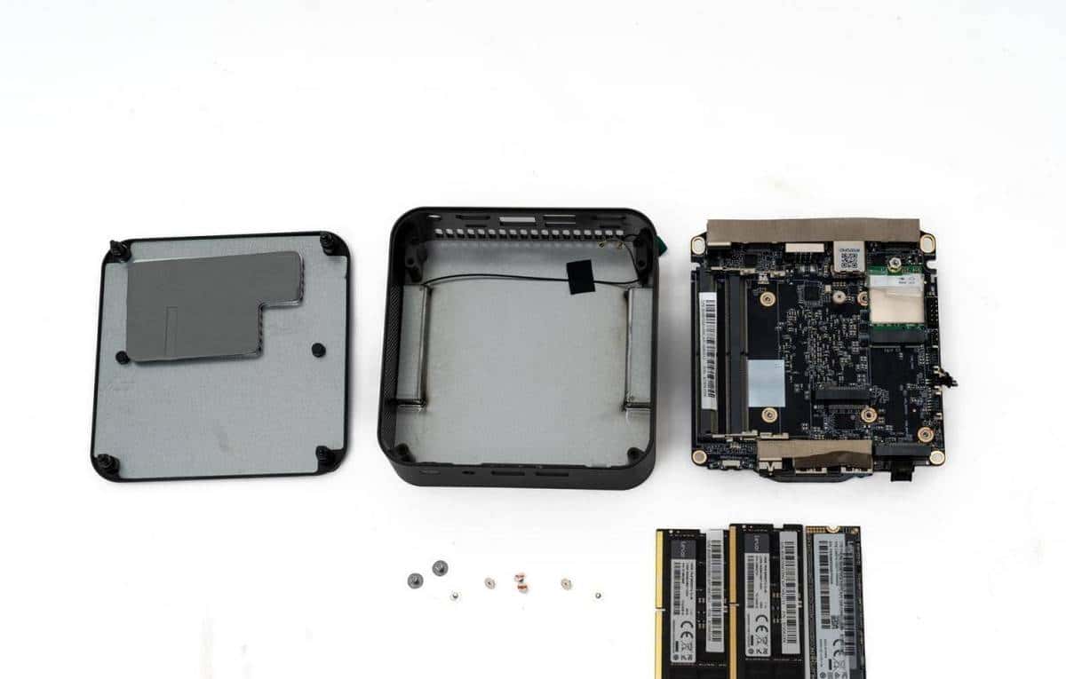 你怎么穿着品如的衣服？ 联想百应NUC13 锐龙版 迷你主机开箱