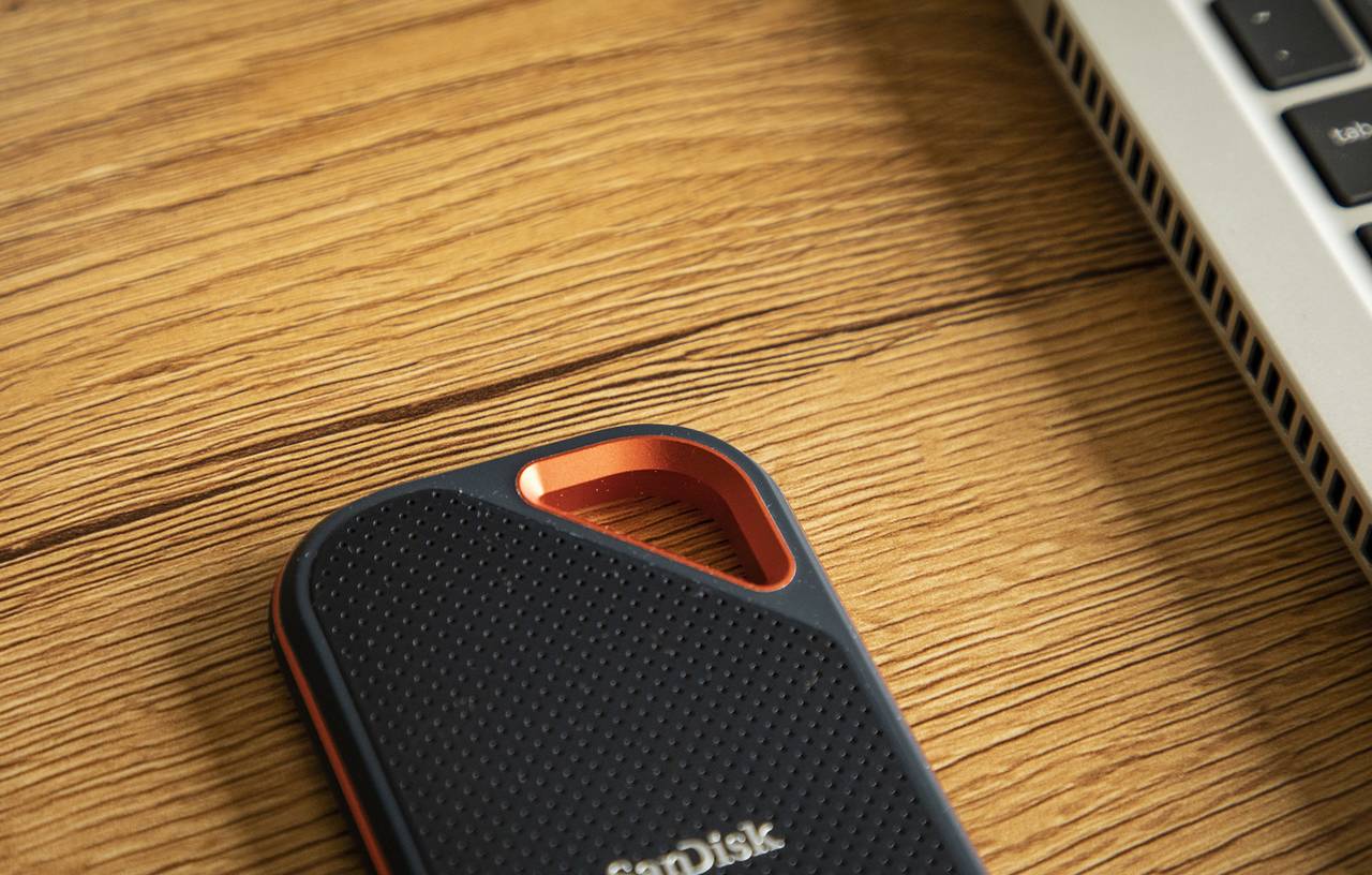 IP55级防尘防水 这款移动固态硬盘兼顾性能和实用