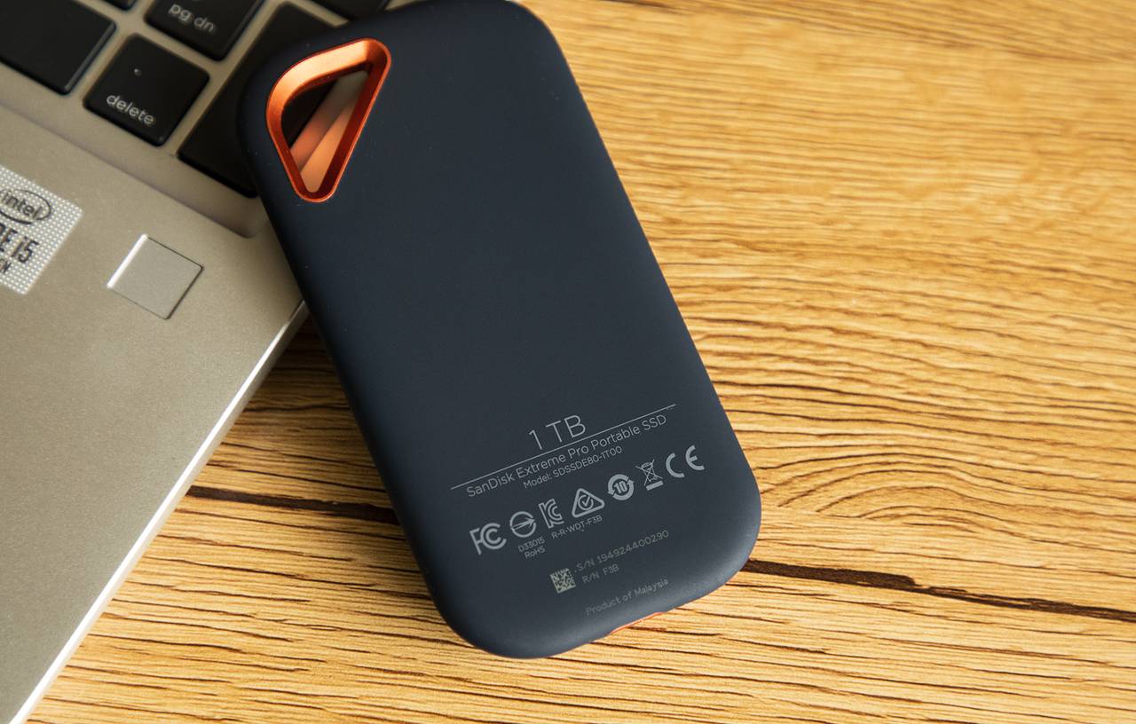 IP55级防尘防水 这款移动固态硬盘兼顾性能和实用