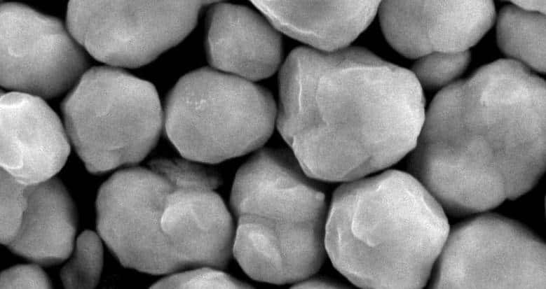 调节催化性能的α-Al2O3负载Ag颗粒，如何被控制合成