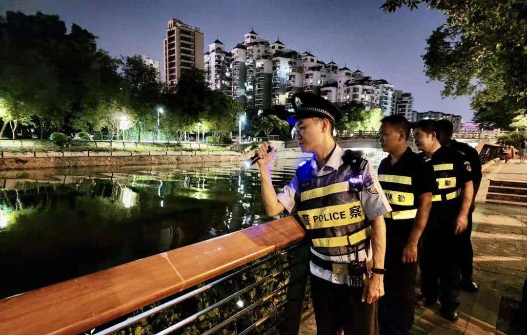 【夏季治安打击整治“百日行动”】福建福州公安持续开展夏夜治安巡查宣防聚焦统一行动
