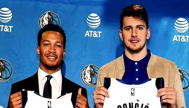 库班新身份回独行侠。围绕状元重建，2大球星被雪藏，克莱难甩手