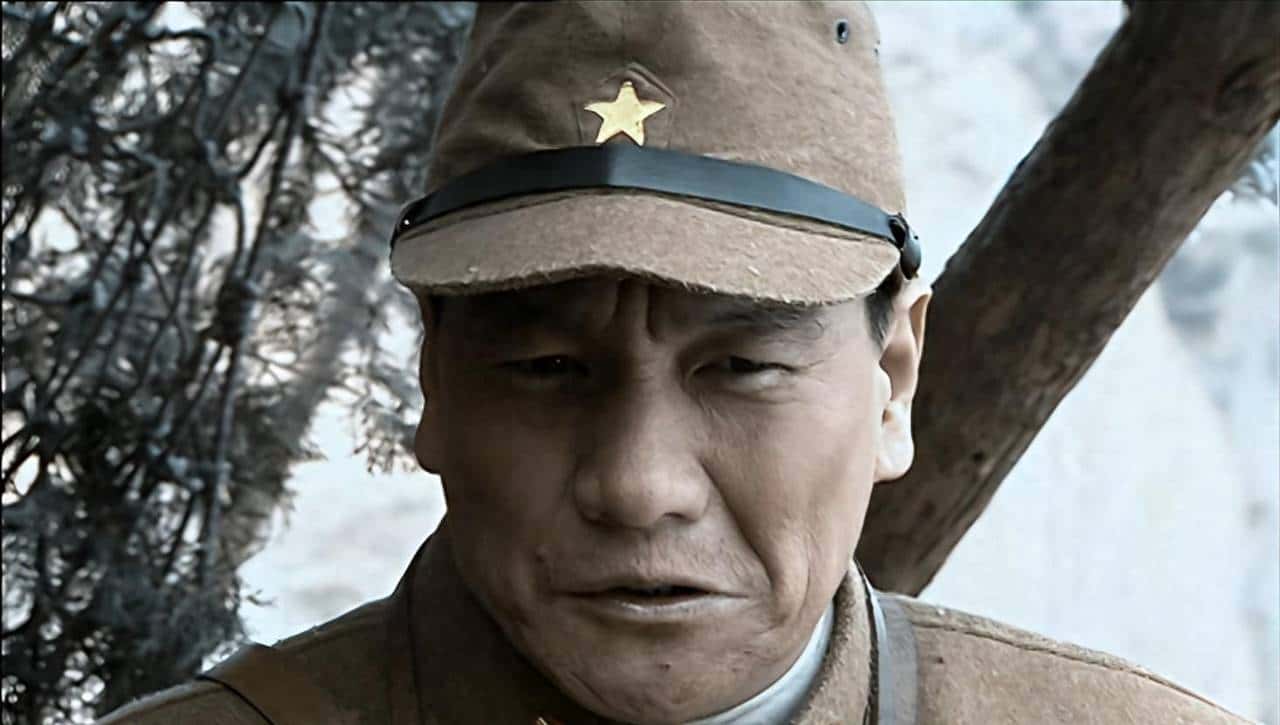 亮剑：难怪坂田会被李云龙一炮轰掉，你看他为啥把指挥部设在高处