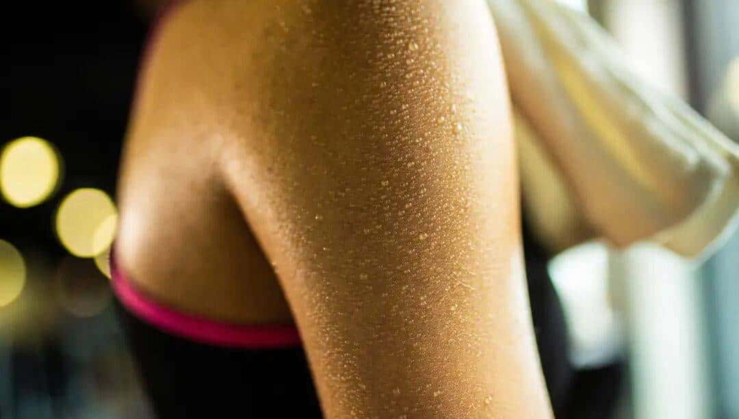 每天下午脑子像浆糊?除了没睡好,还可能是大脑“渴”了