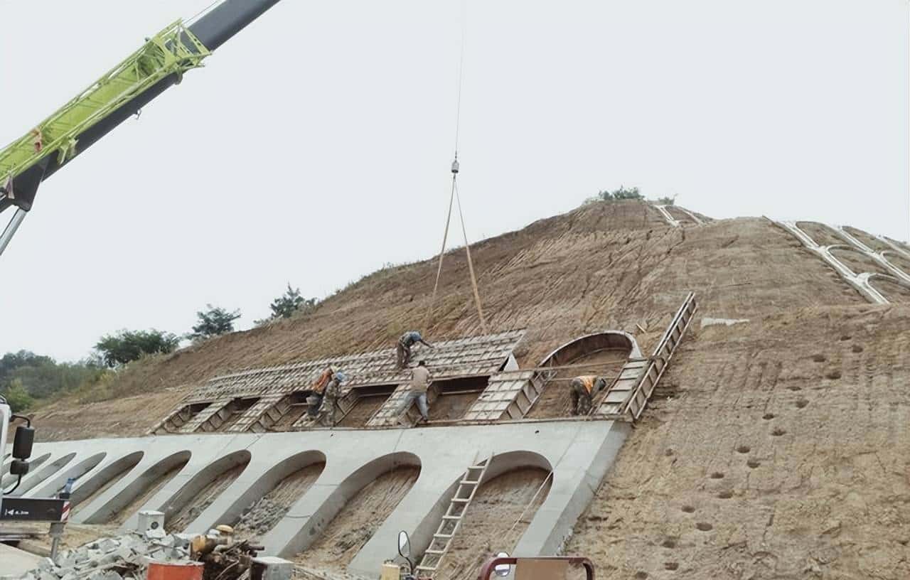 边坡开挖支护成本管控措施