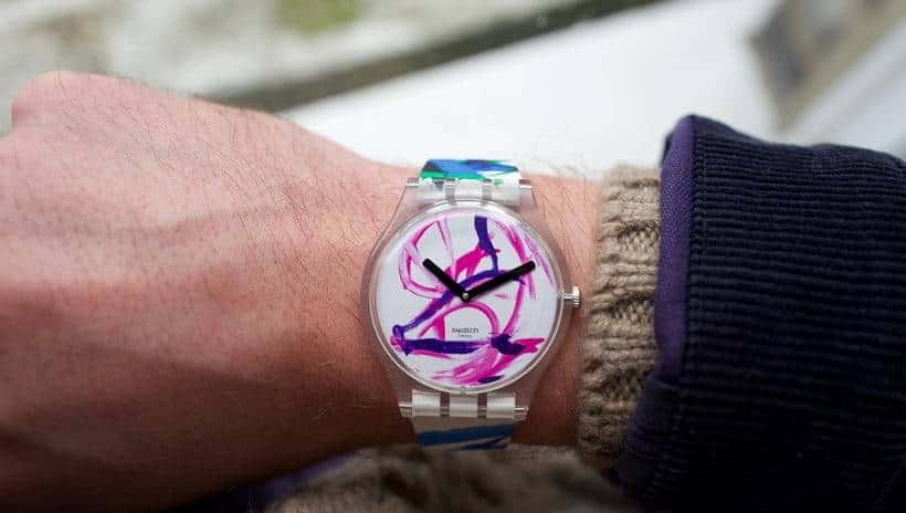 南非有一头叫猪卡索的猪，画了一幅画，卖了近17万人民币