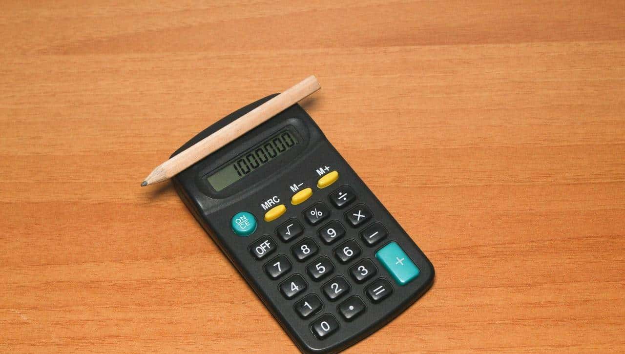 用python写一个科学计算器