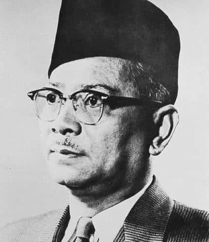 带你看看马来西亚的钞票,大红大紫的还挺好看