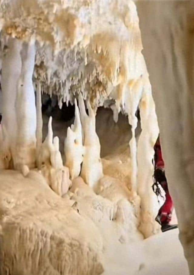 十四亿人不知道的人间仙境，石头“开花”，有谁见过？