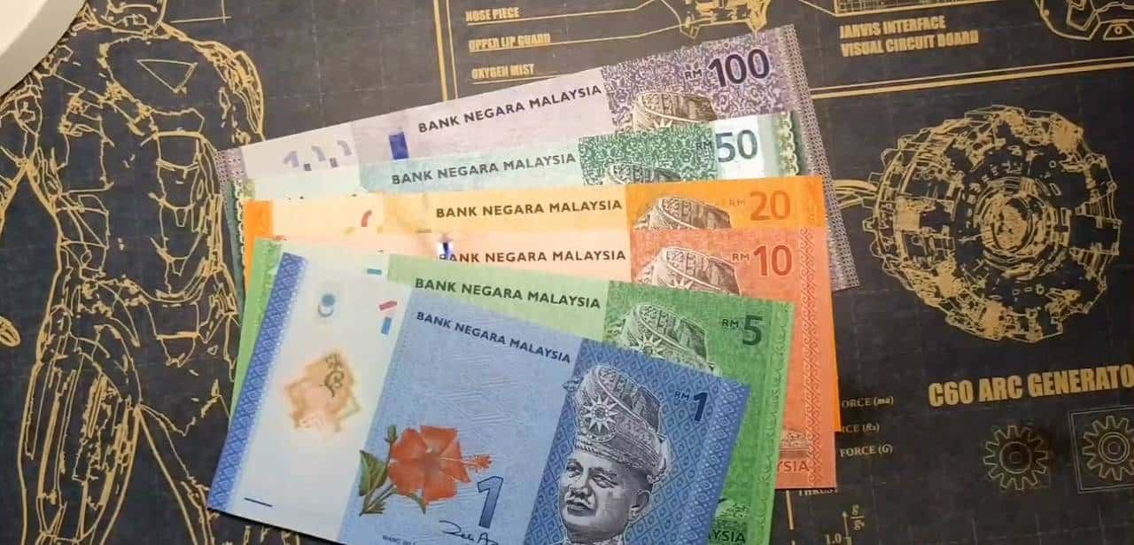带你看看马来西亚的钞票，大红大紫的还挺好看