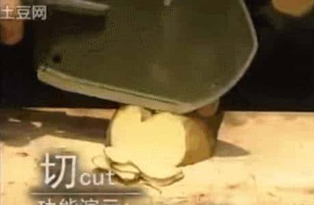 作为近战武器的中国兵工铲，展现出的威力让世人折服