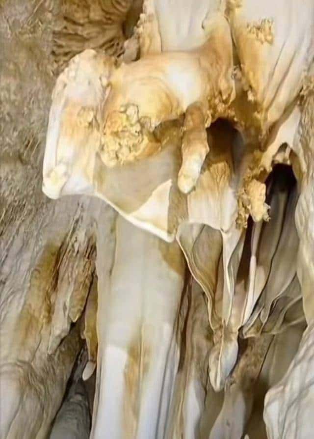 十四亿人不知道的人间仙境,石头“开花”,有谁见过?